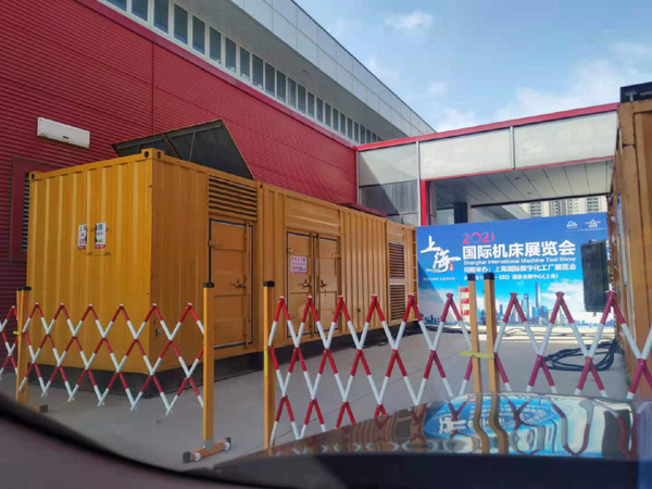 陆川发电车出租-发电机无电压或电压太低怎么办？