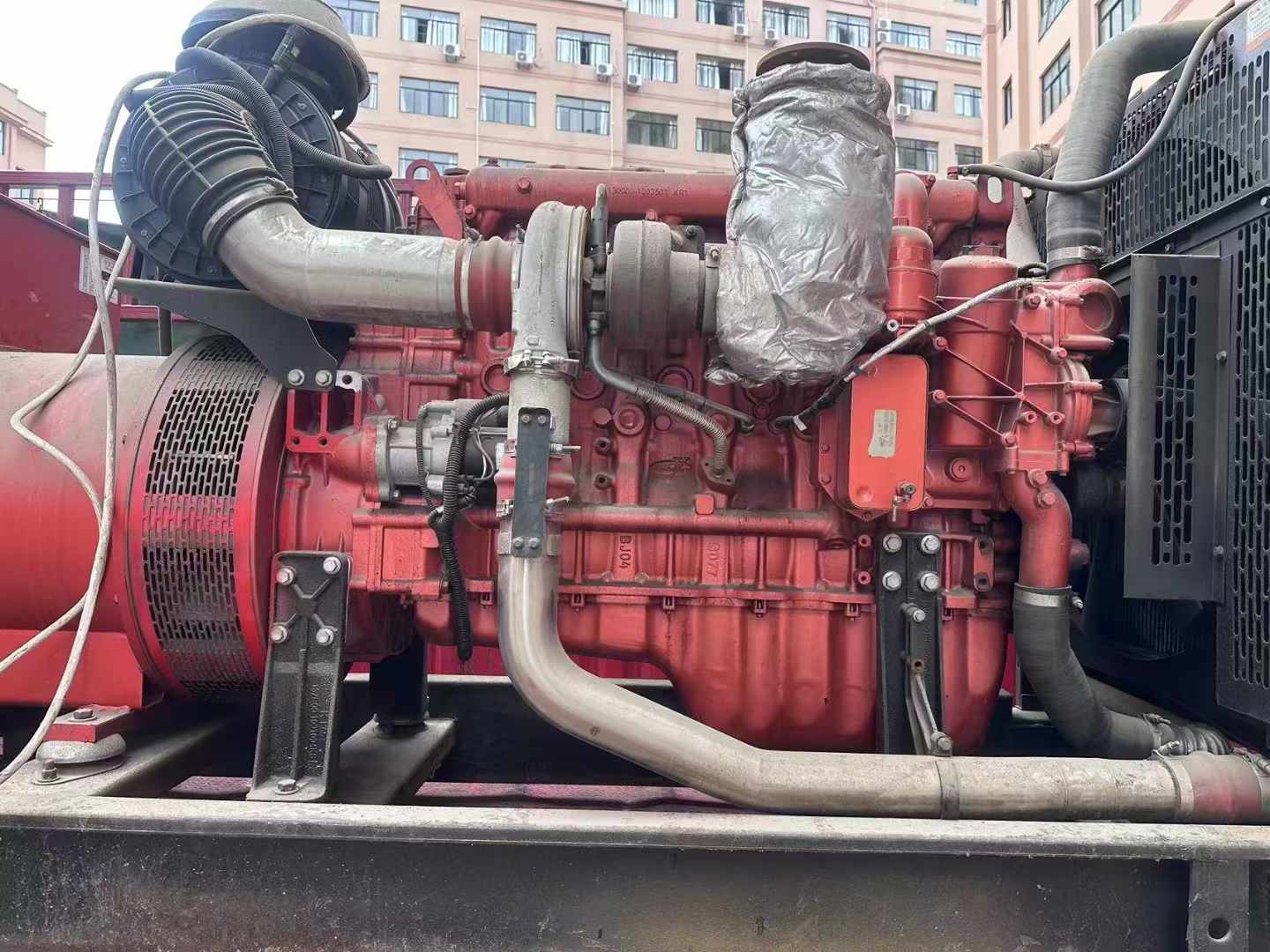 陆川如何选择适合 600kW 柴油发电机组的过载保护器？