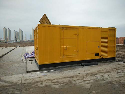 陆川合同中关于乙方责任导致工期延误的赔偿标准应该如何制定？